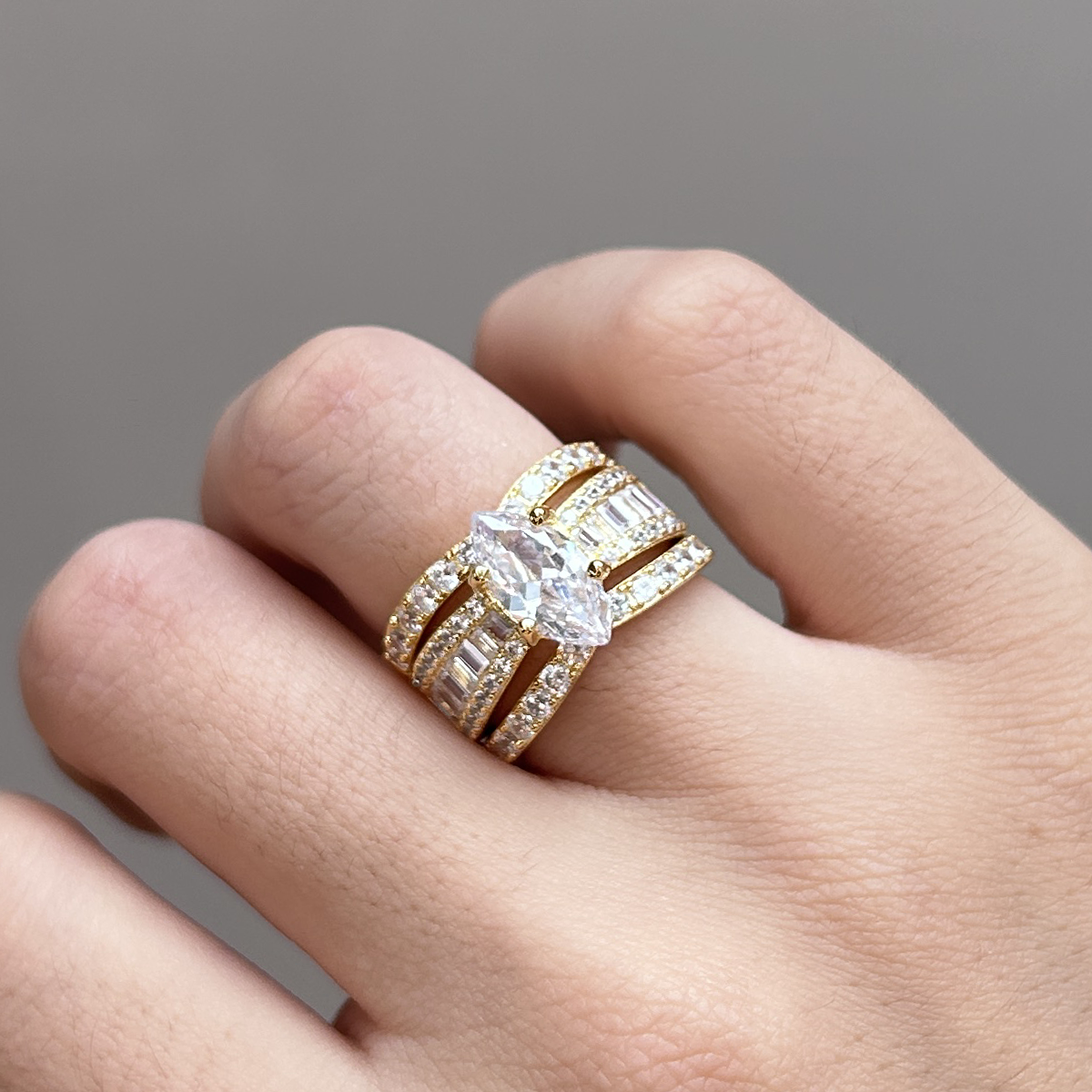 Verena – Crystal and Gold Accent Ring Set