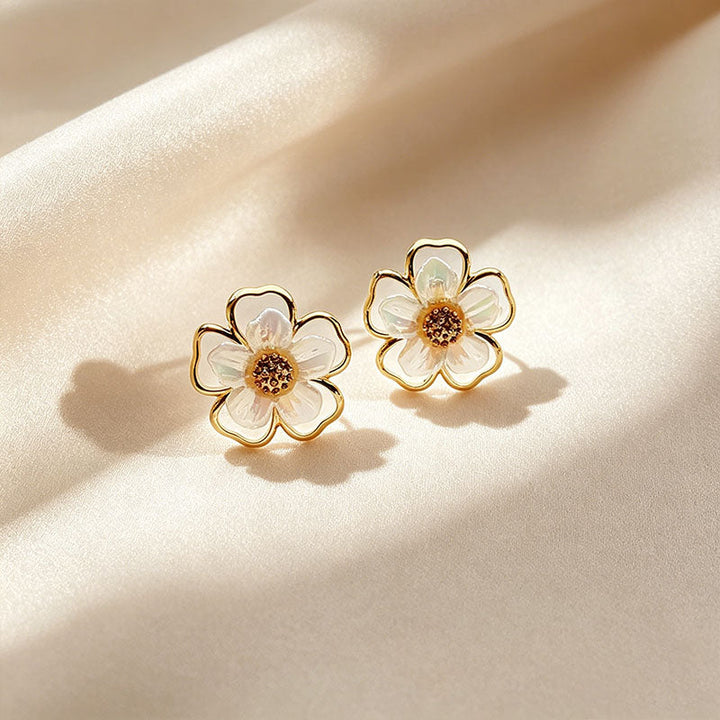 Elegant Openwork Floral Stud Earrings