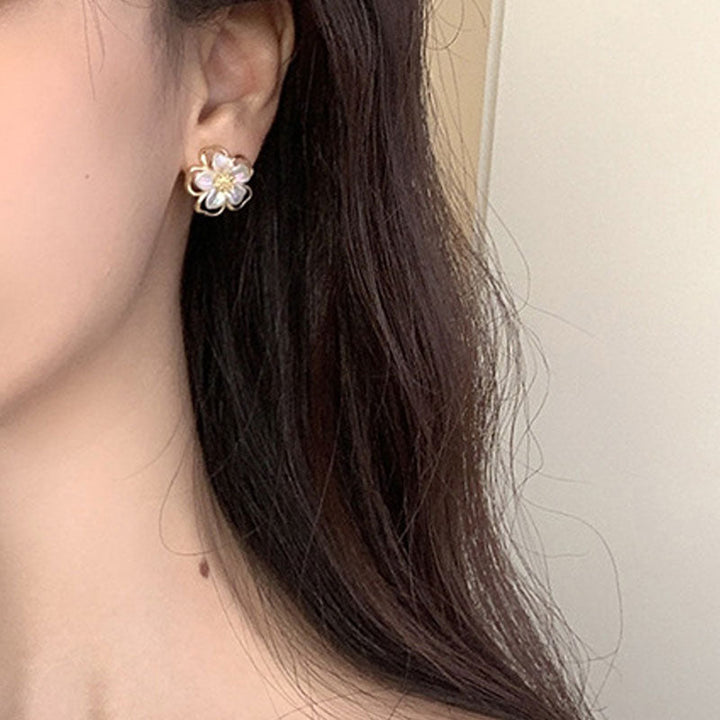 Elegant Openwork Floral Stud Earrings