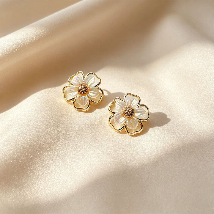 Elegant Openwork Floral Stud Earrings