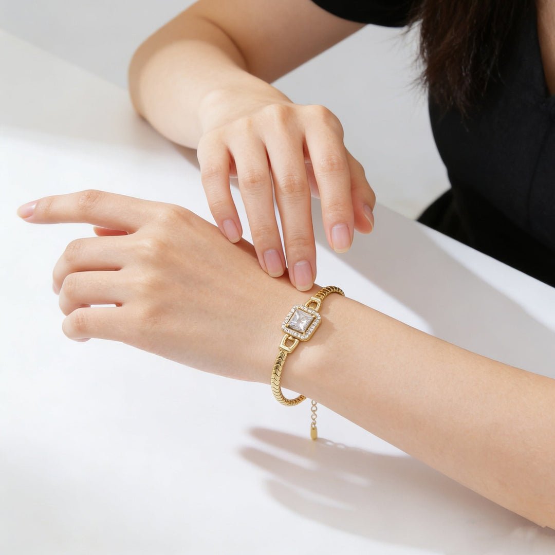 Halo Snake Chain Bracelet With Diamond Accents