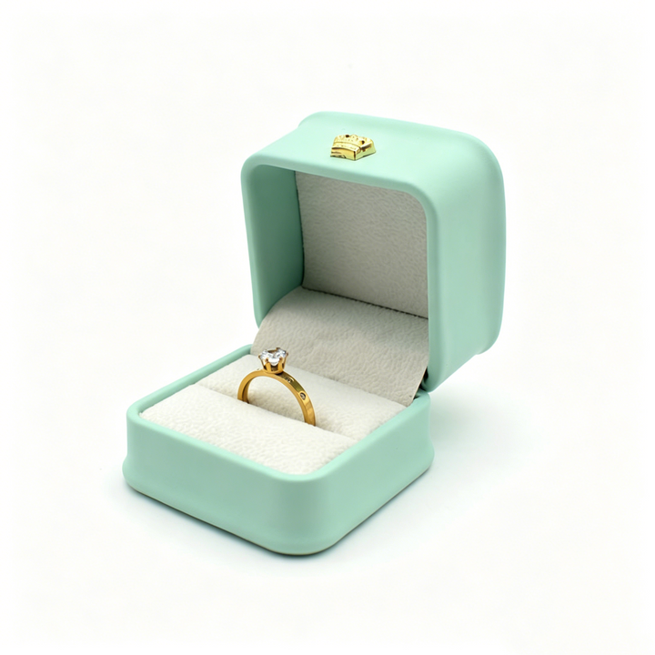 Crown Ring &amp; Stud Earring Box