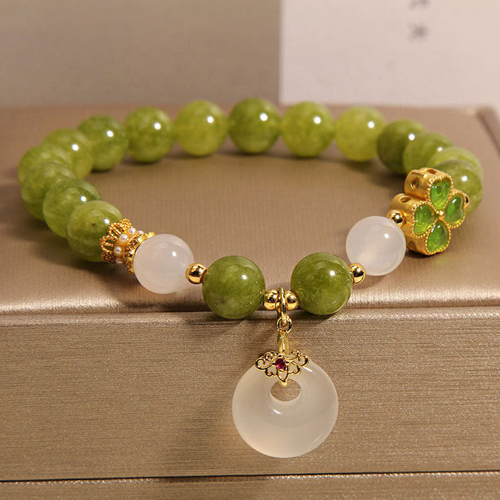 Green four-leaf clover Natural Emerald Jade Stone bracelet