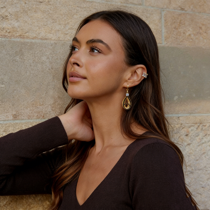 Elegant Black Crystal Waterdrop Wire Earrings