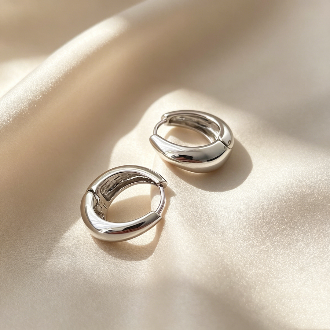 Minimal Polished Thick Hoop Earrings