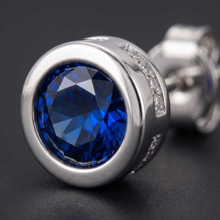 sapphire-bezel-stud-earrings-white-gold M