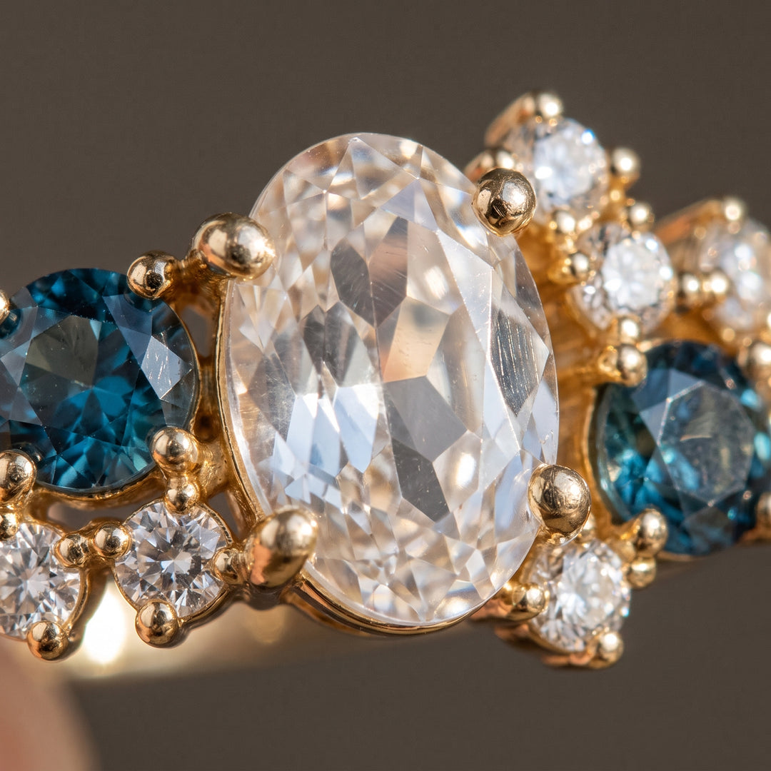 vintage-exquisite-blue-glass-zirconia-gold-ring M