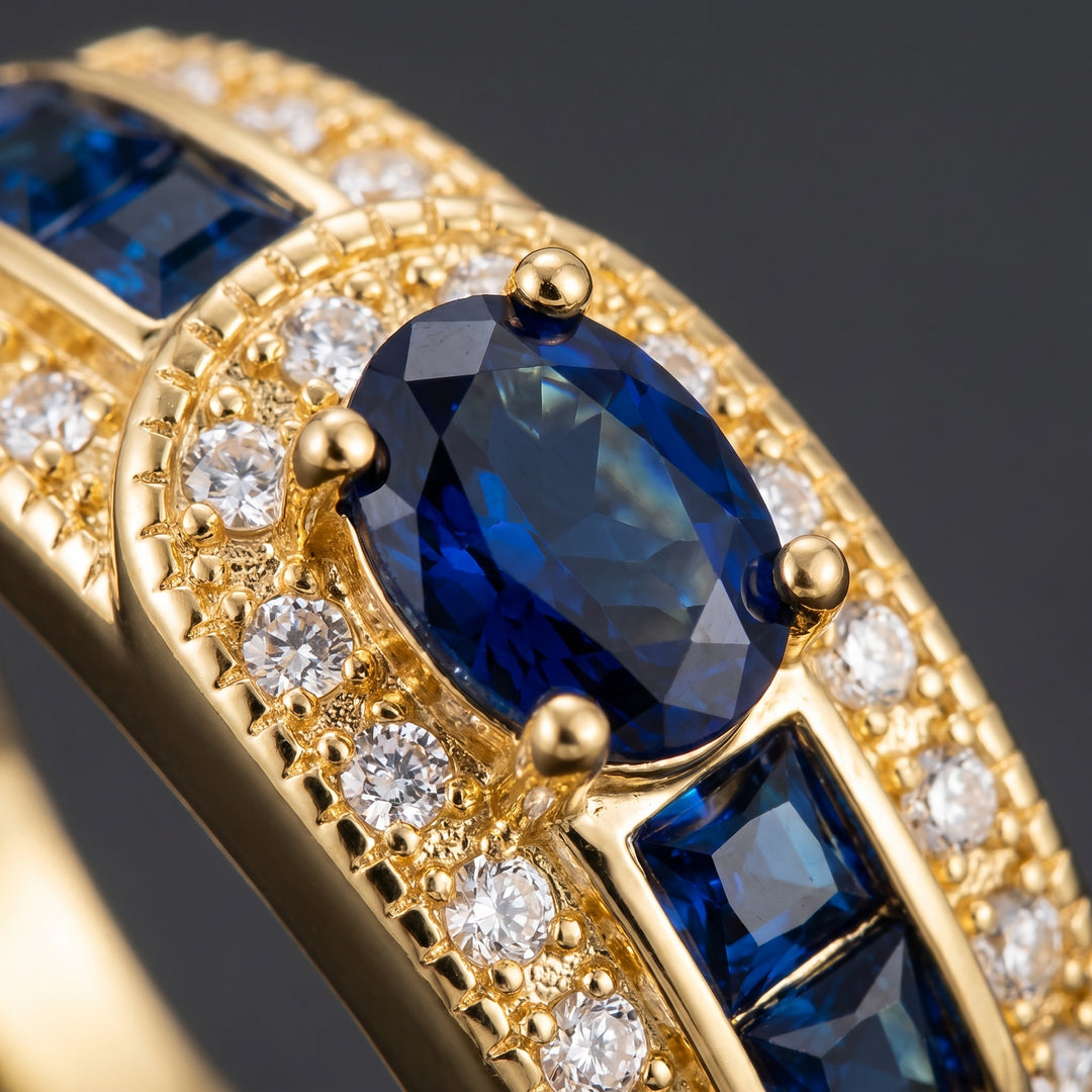 royal-golden-signet-sapphire-ring M