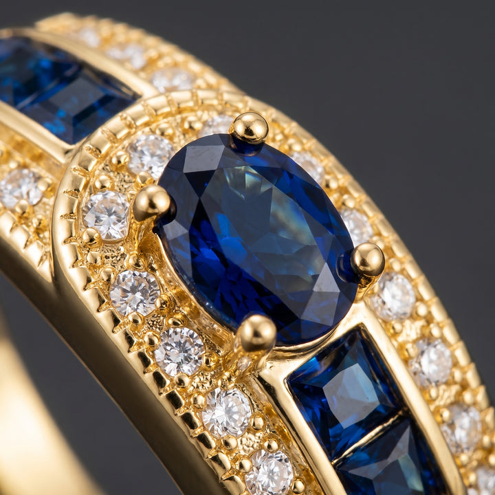 royal-golden-signet-sapphire-ring M