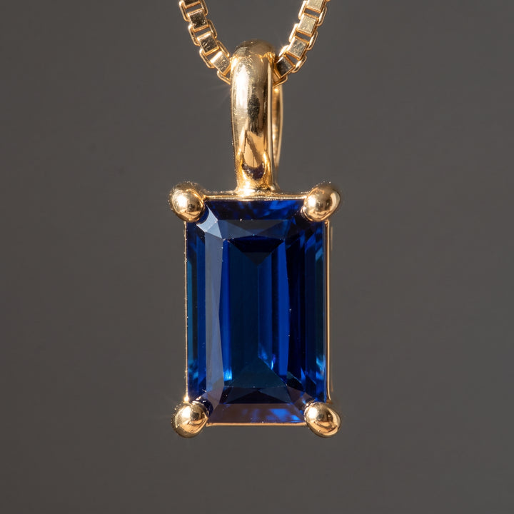 gold-sapphire-minimalist-necklace M