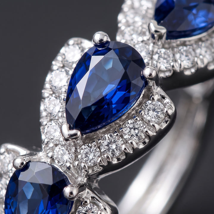 royal-sapphire-crest-earrings-white-gold-16k M