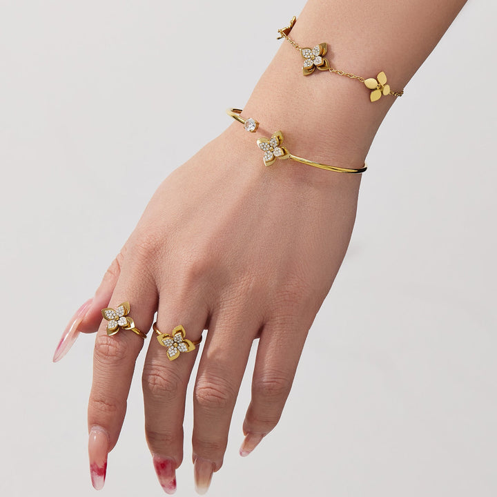 Minimalist Floral Jewelry Set