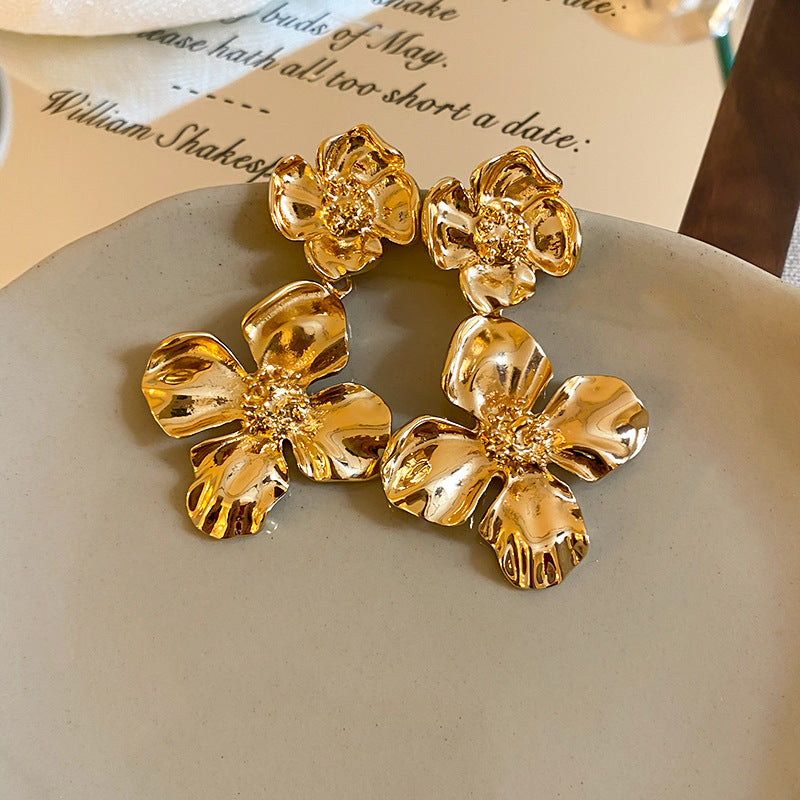 Gold flower earrings