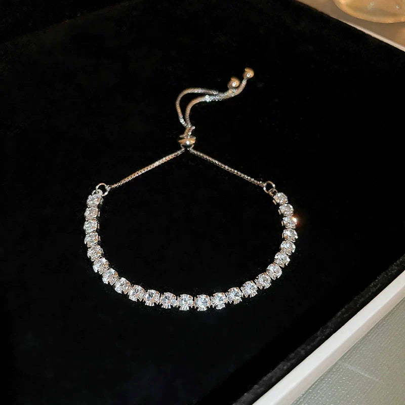 Petal Shine �?Crystal Bracelet