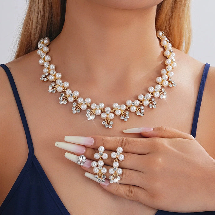 Teardrop Pearl Necklace Earring Set