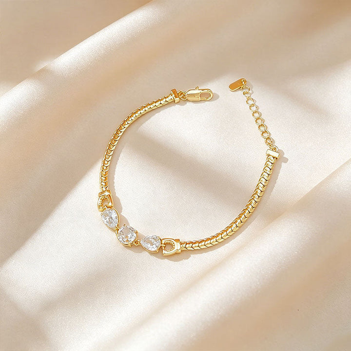 Halo Snake Chain Bracelet With Diamond Accents