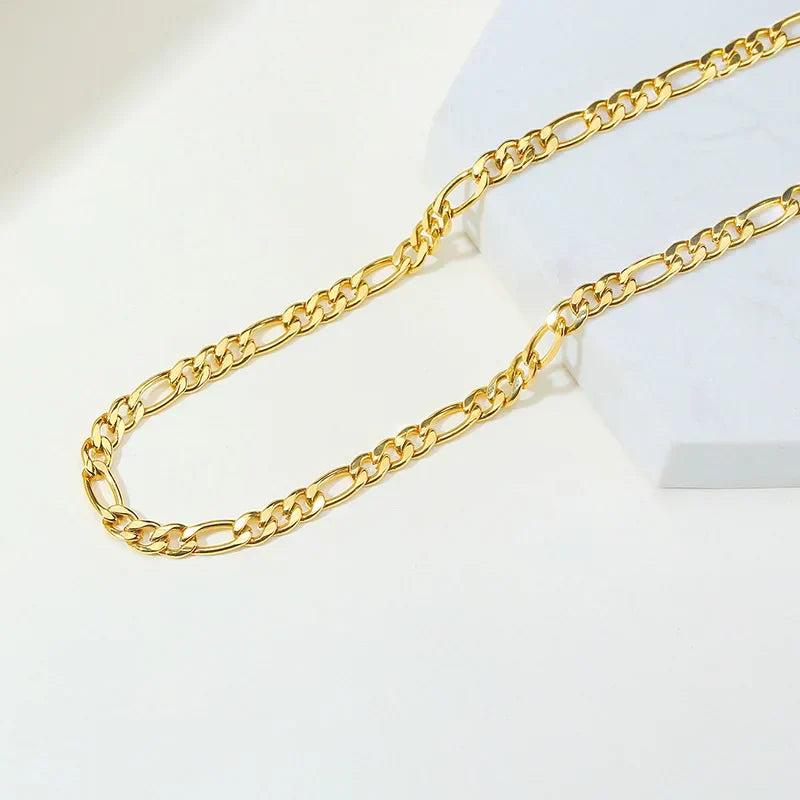 Valerie – Simple Chain Structure Gold Necklace