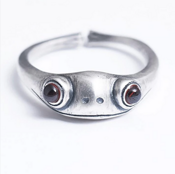 Orvellae Frog Ring
