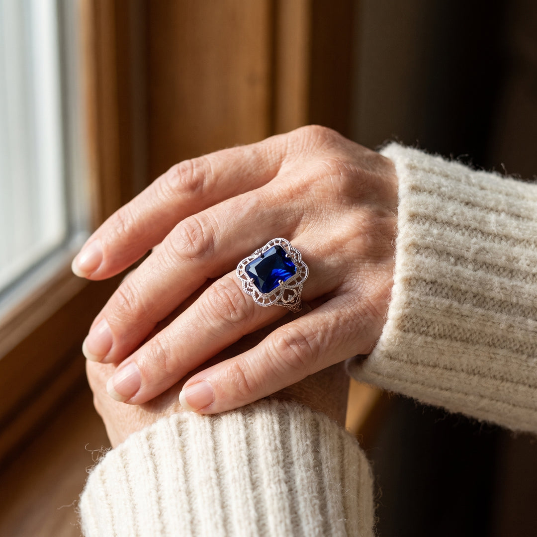 vintage-blue-zirconia-hollow-silver-ring W