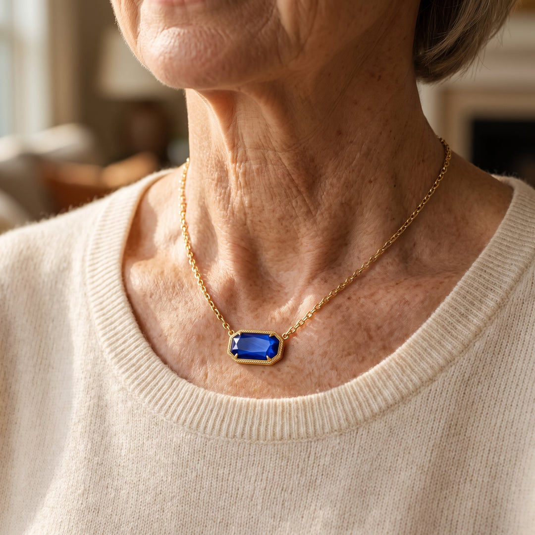 classic-oval-sapphire-necklace-gold W