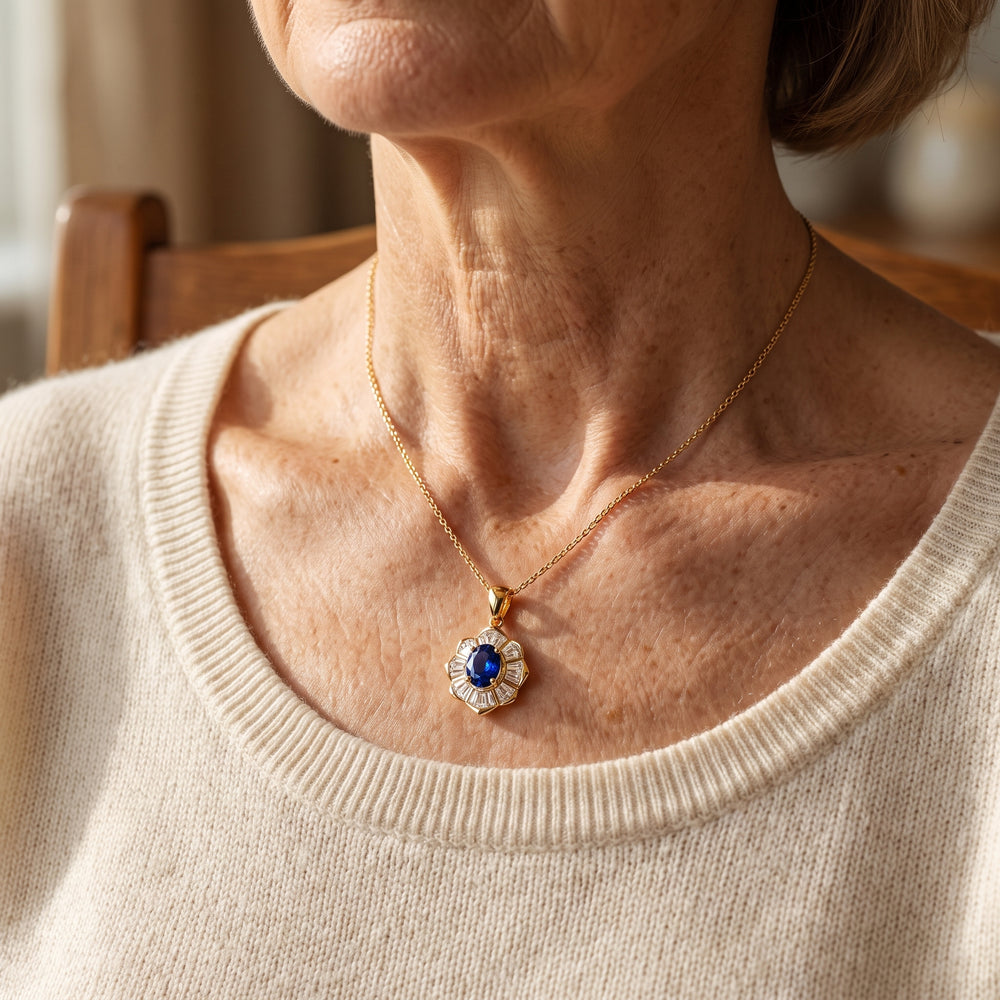 kavella-noctazure-necklace-gold W