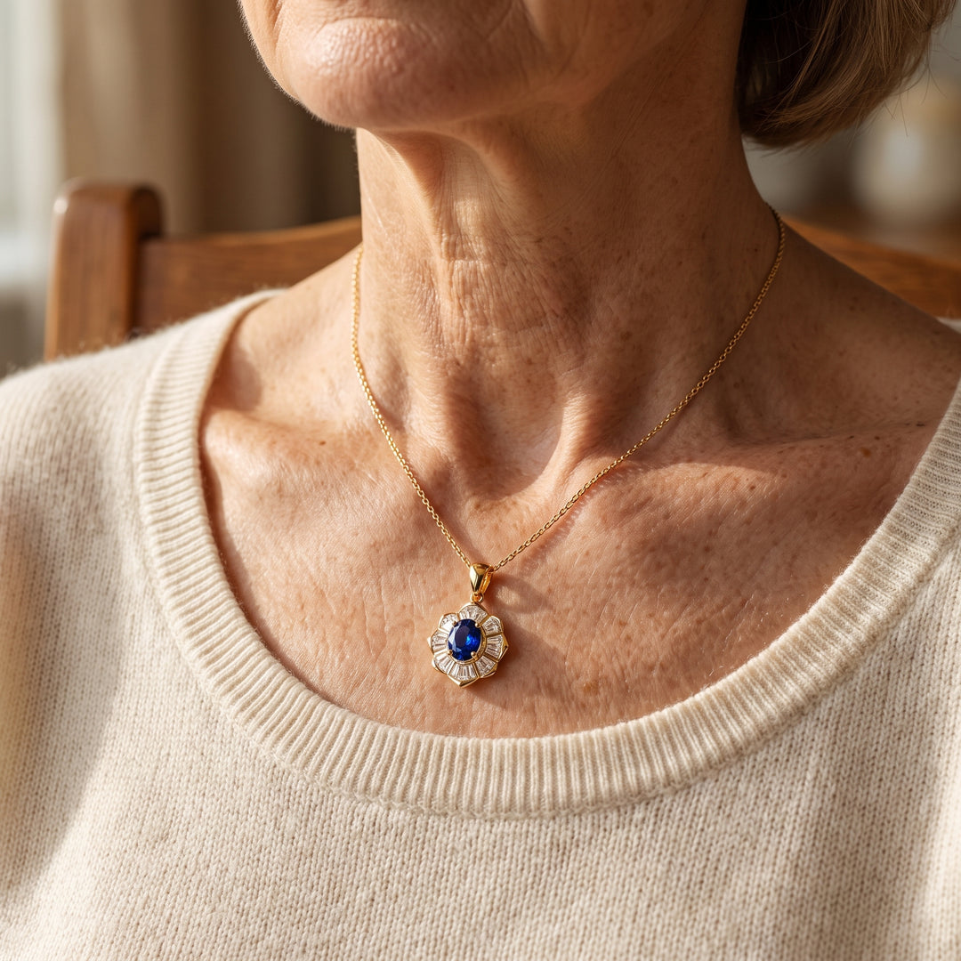 kavella-noctazure-necklace-gold W