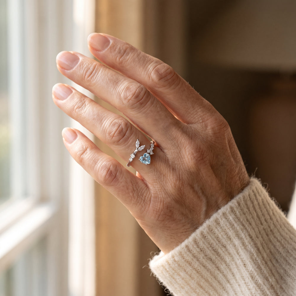 silver-blue-topaz-solitaire-ring W