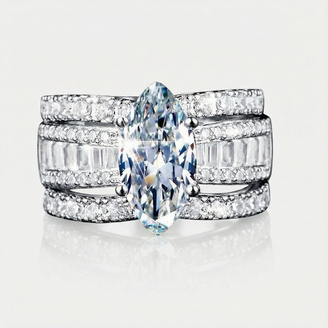 Verena – Crystal and Gold Accent Ring Set